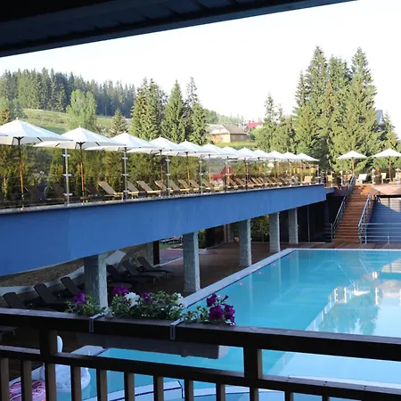 Hotel &
